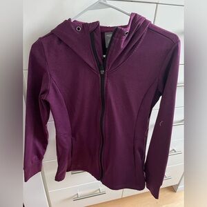 Active zip up with hood in medium